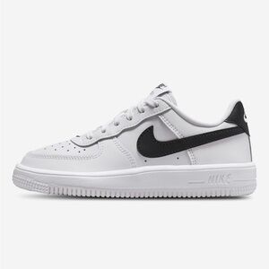 Nike Air Force 1 Low Lace Nike Low-Top White Sneakers with Black Swoosh
